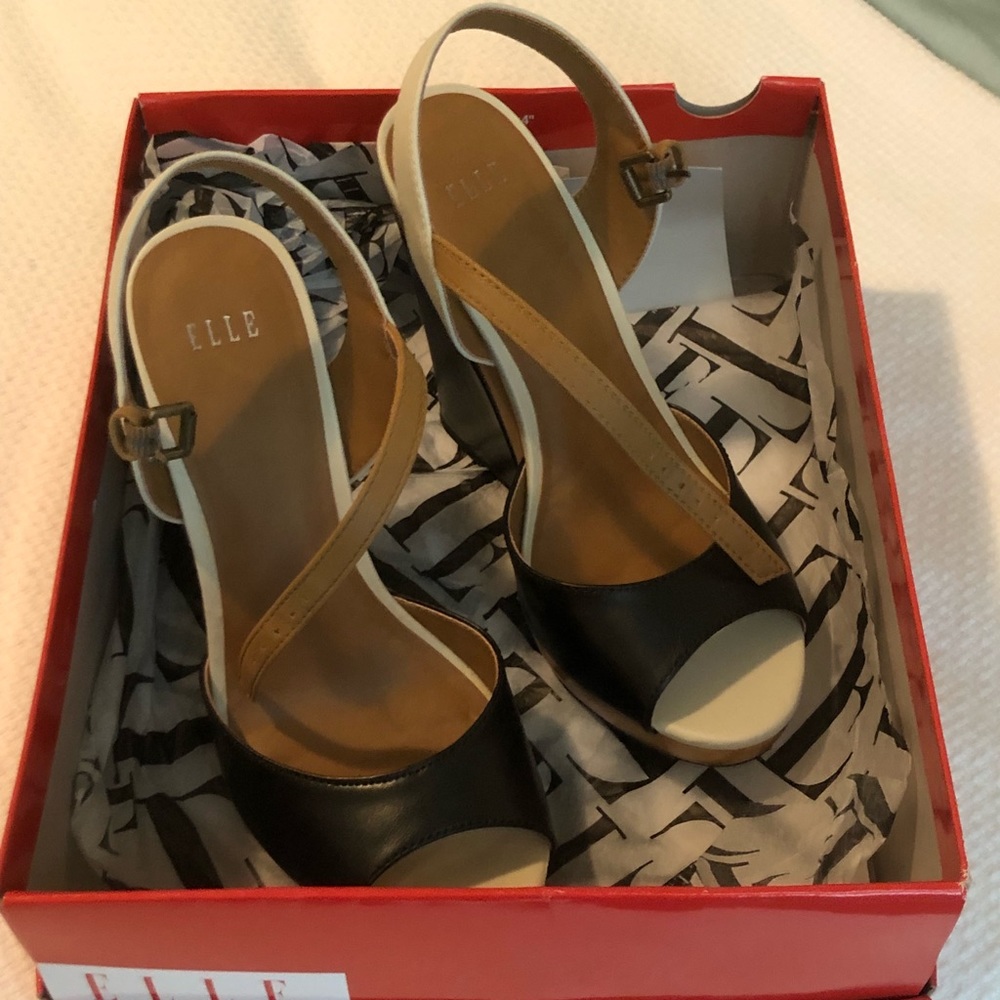 Wedge shoes